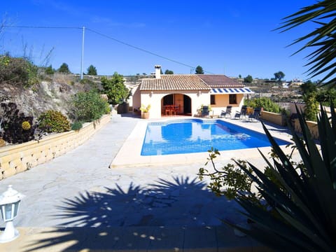 Property, Swimming Pool, House, Building, Azure, Villa, Vacation, Real Estate, Tree, Estate