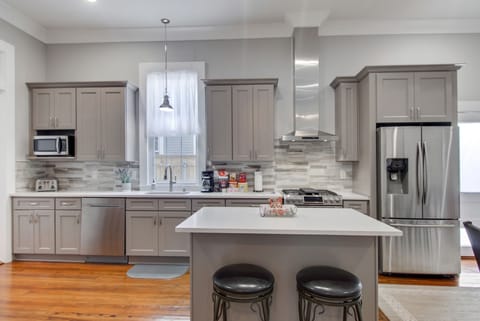 The beautiful spacious island is perfect for additional sitting. 