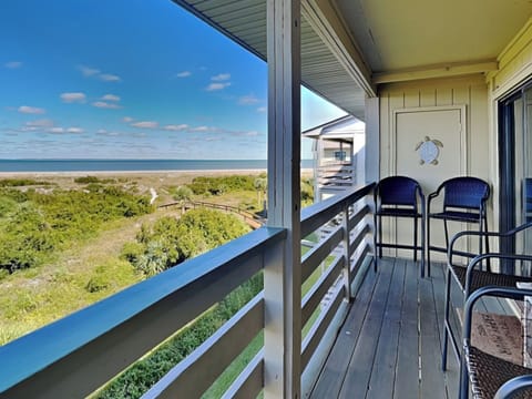 Welcome to Lighthouse Point 19C