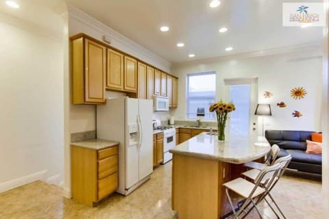 Surf Stars Penthouse Living Room & Kitchen