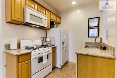 Surf Stars Studio Kitchen