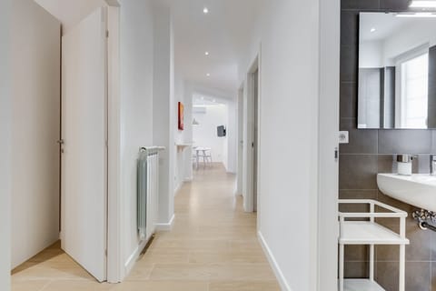 Apartment, 3 Bedrooms | Room amenity