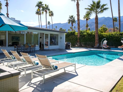 Lounge by the Pool!