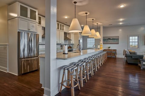 15 bar stools for additional dining space