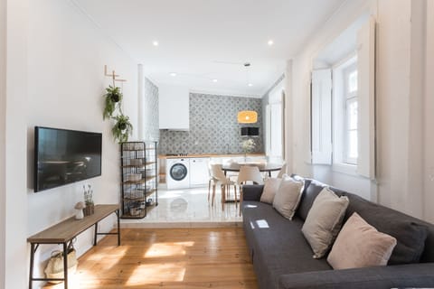 Apartment | Living area | Plasma TV