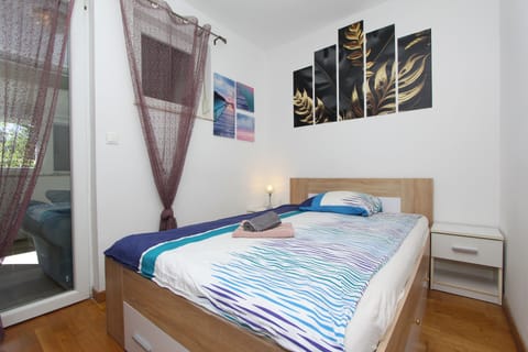 Apartment, 2 Bedrooms, Terrace | 2 bedrooms, iron/ironing board, free WiFi, bed sheets
