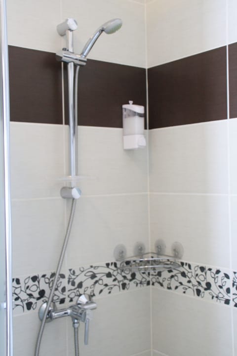 Select Comfort beds, in-room safe, blackout drapes, soundproofing