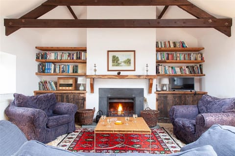 Sitting room cont