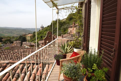The balcony