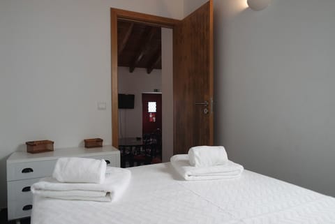 Apartment, 3 Bedrooms, Terrace | 2 bedrooms, cribs/infant beds, free WiFi, bed sheets