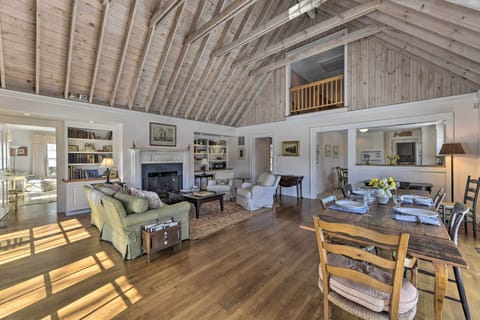 Ipswich Vacation Rental | 2BR | 3BA | 2,400 Sq Ft | Stairs Required