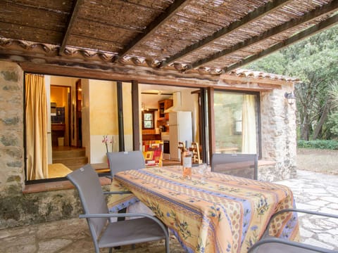 The terrace invites you to a warm family meal