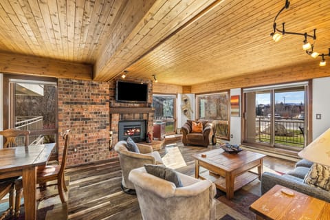 This location can't be beat! Villa Dulany, steps away from the base of the ski area!!