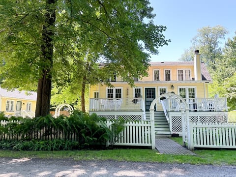 Walking distance to the beach!