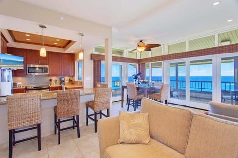 Luxury, high-end interiors perfectly reflect the tropical landscapes