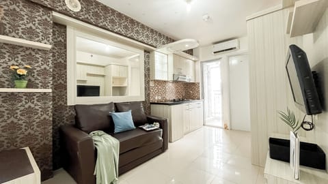 Room | Living room | TV
