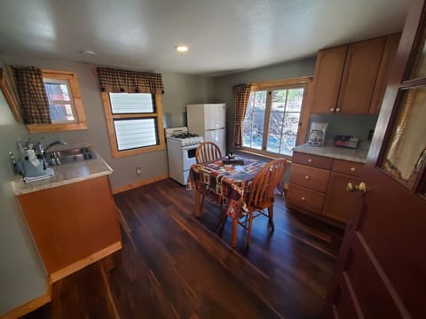 Cottage 4 | Private kitchen | Coffee/tea maker