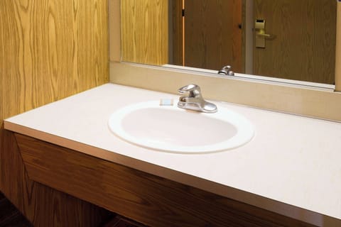 Pillowtop beds, rollaway beds, free WiFi, bed sheets