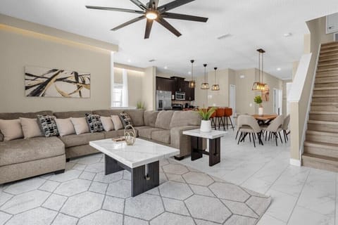 3149PequodPlace(2)