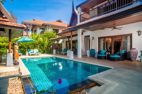 Private pool