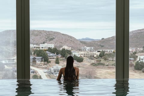 Couples treatment rooms, sauna, steam room, body treatments