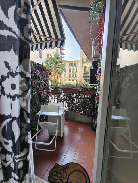 City Room, Ensuite | Terrace/patio