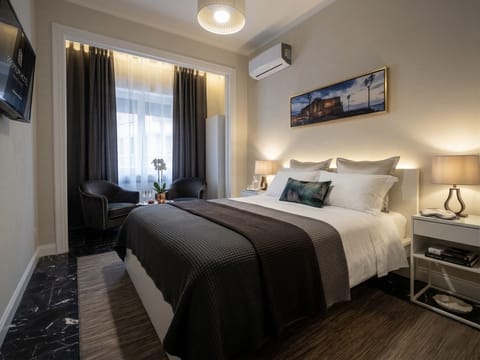 Basic Room, City View (sh3) | Premium bedding, down comforters, minibar, blackout drapes