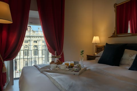 Deluxe Double Room, 1 Bedroom, Private Bathroom, City View | Breakfast meal | Free daily local cuisine breakfast