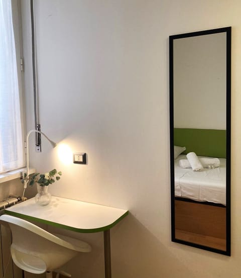 2 bedrooms, desk, free WiFi, bed sheets
