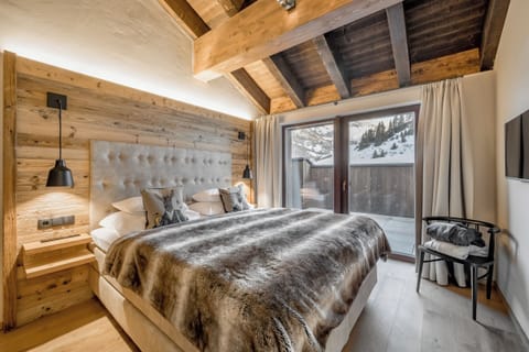 Penthouse Apartment | 6+2 | Premium bedding, in-room safe, individually decorated