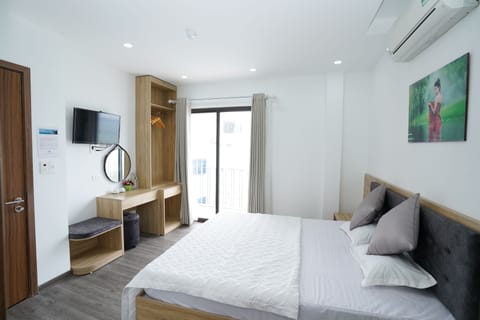 Standard Double Room | Desk, soundproofing, WiFi (free), bed sheets