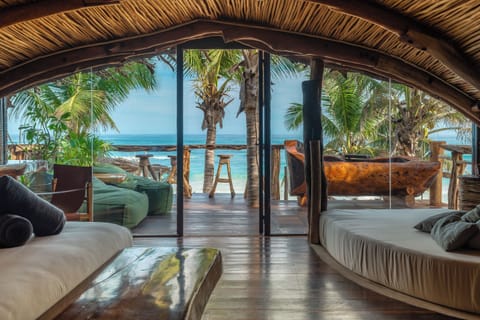 Premium Studio Suite, 1 Bedroom, Sea View, Oceanfront | Terrace/patio