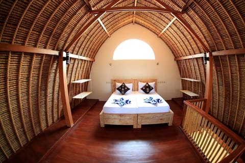 Family Bungalow | Minibar, in-room safe, desk, free WiFi