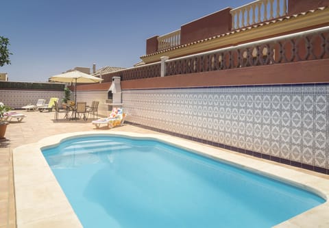 Heated pool