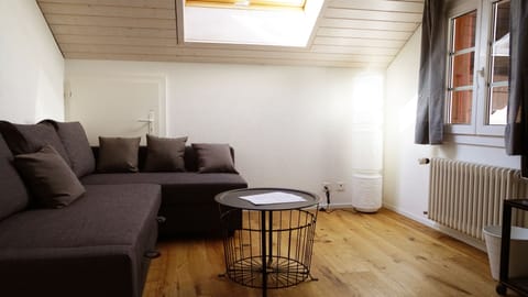 Family Room, Mountain View | Living area | 100-cm flat-screen TV with cable channels, TV