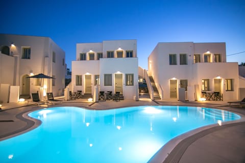Outdoor pool, open 9:00 AM to 8:00 PM, pool umbrellas, sun loungers