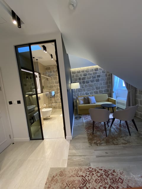 Superior Double Room | Premium bedding, minibar, in-room safe, individually decorated