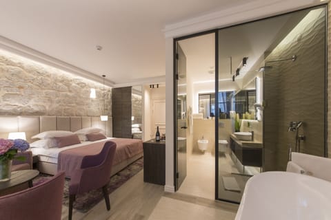 Superior Double Room, Sea View | Premium bedding, minibar, in-room safe, individually decorated