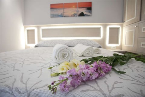 Double or Twin Room, Balcony | Minibar, in-room safe, desk, blackout drapes