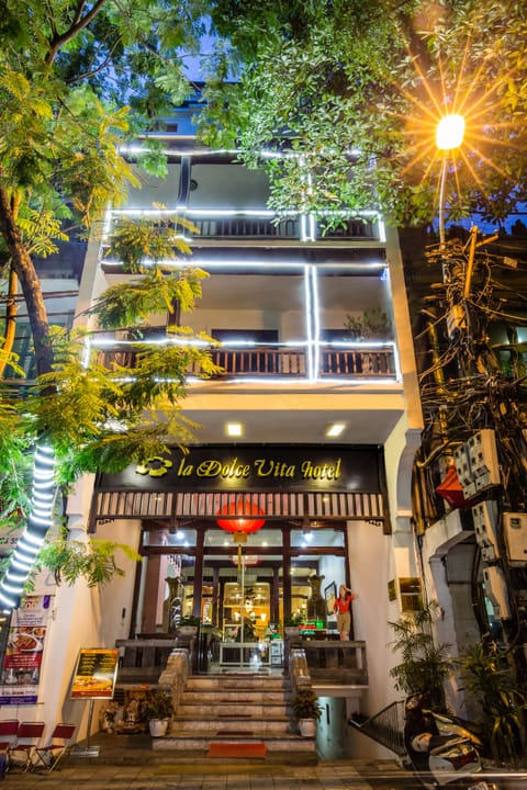 Front of property - evening/night