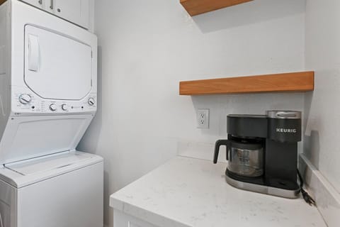 One of the few units that includes a washer and dryer combo