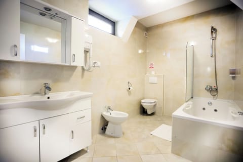 Free toiletries, hair dryer, towels