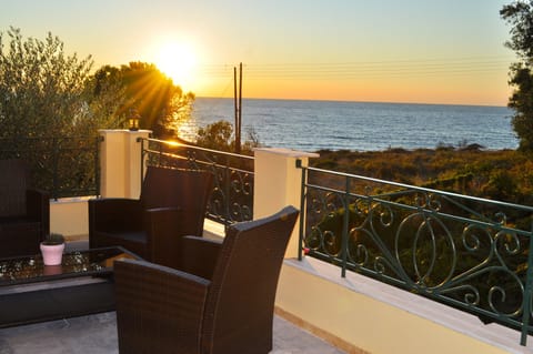 Quiet location, large covered terrace. Sunset panorama