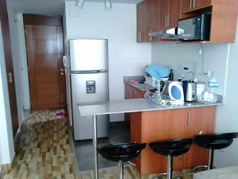 FLAT 4 2D CERCA A MIRAFLORES (10 MIN)