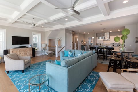 2nd Floor Family Room