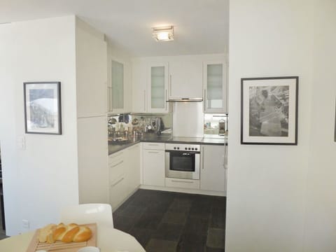 Room, Property, Interior Design, Furniture, Floor, Building, House, Material Property, Home, Architecture