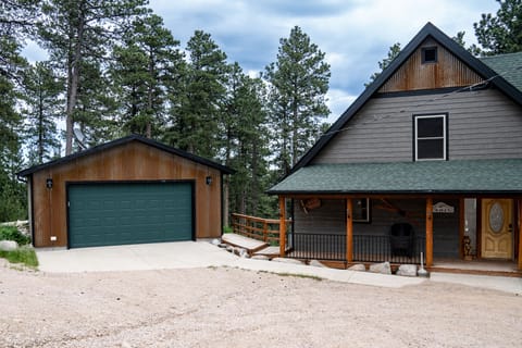 Front View of Cabin