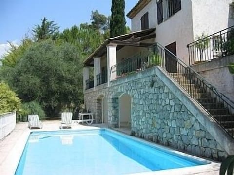 Deep   Pool and large sunbathing area