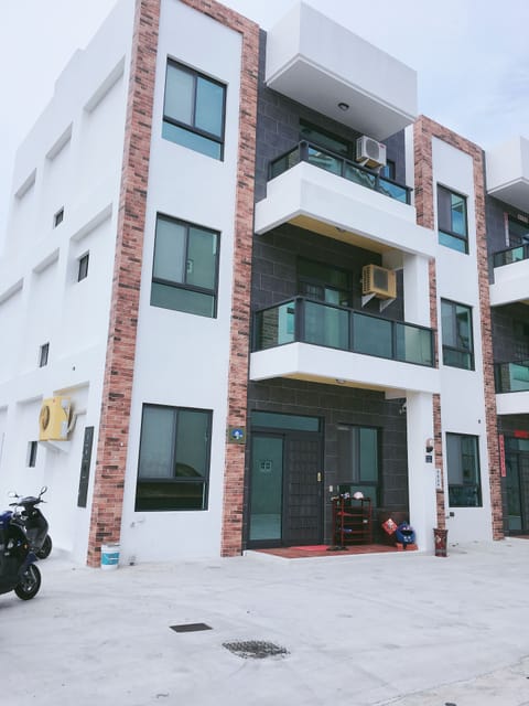 Family House, 5 Bedrooms, Non Smoking | Exterior