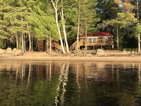 Welcome to Loon Lodge and Bunkie!
